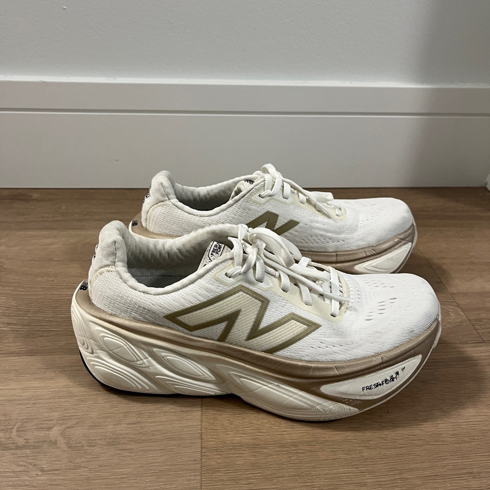 New Balance Women's White and Beige Athletic Running Shoes